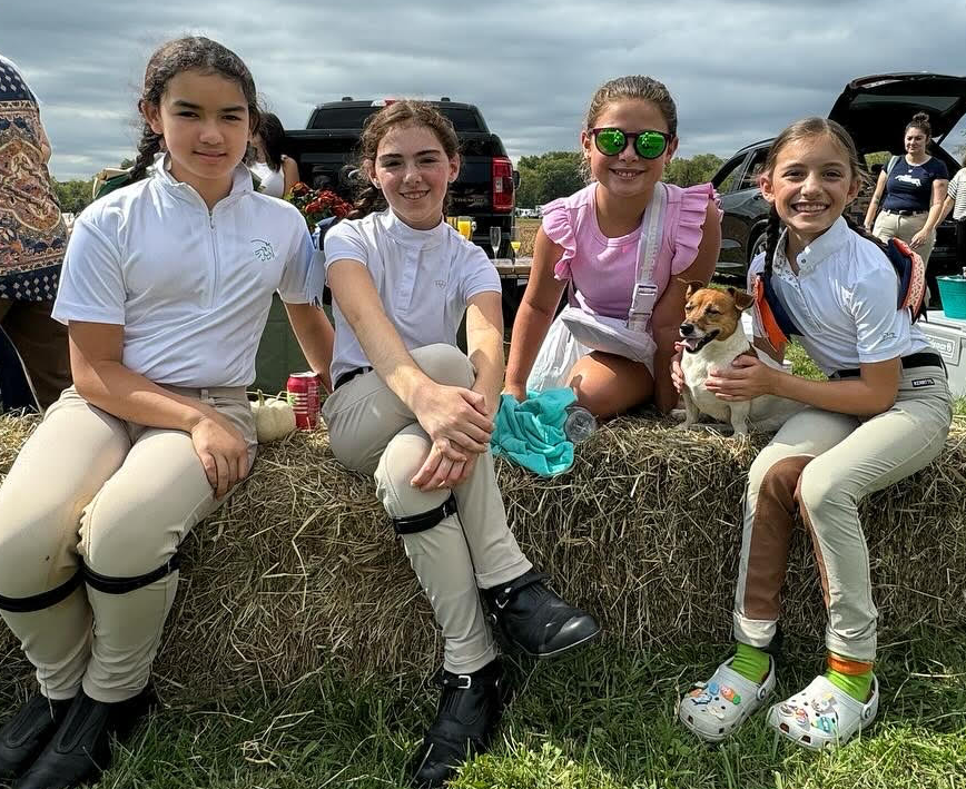 Glen Eden juniors tailgating at a horse show
